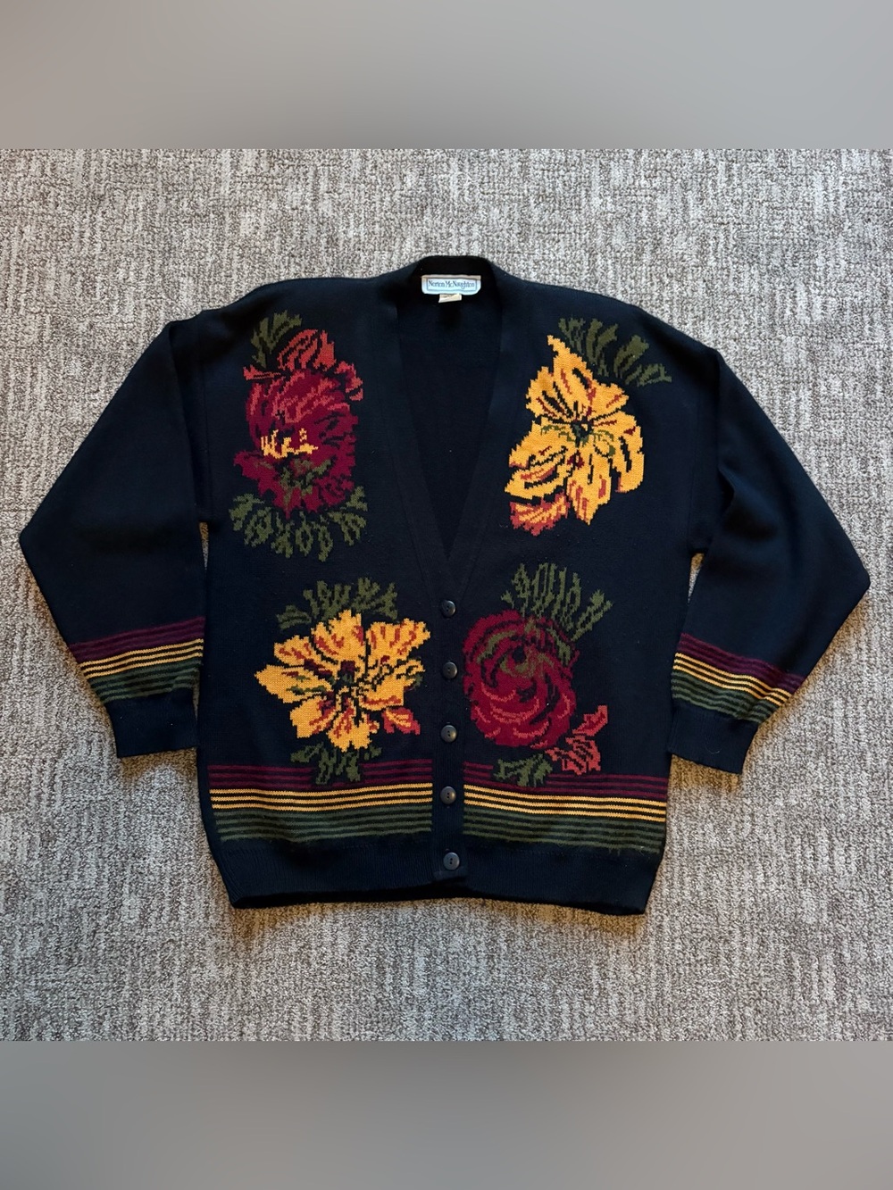 Vintage 90’s Norton McNaughton women’s Large cardigan sweater black with flowers